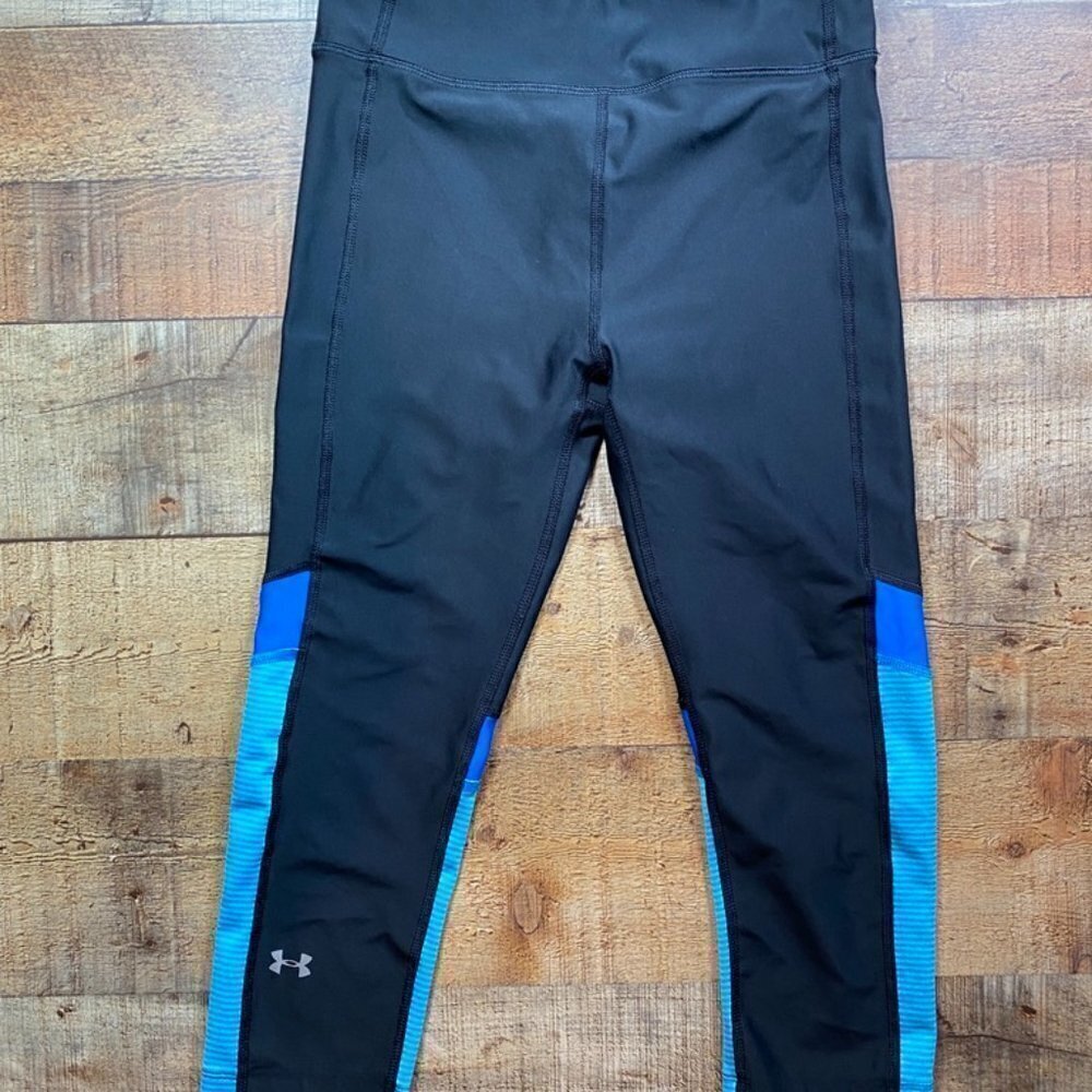 Women’s Under Armour Capri Leggings size Small